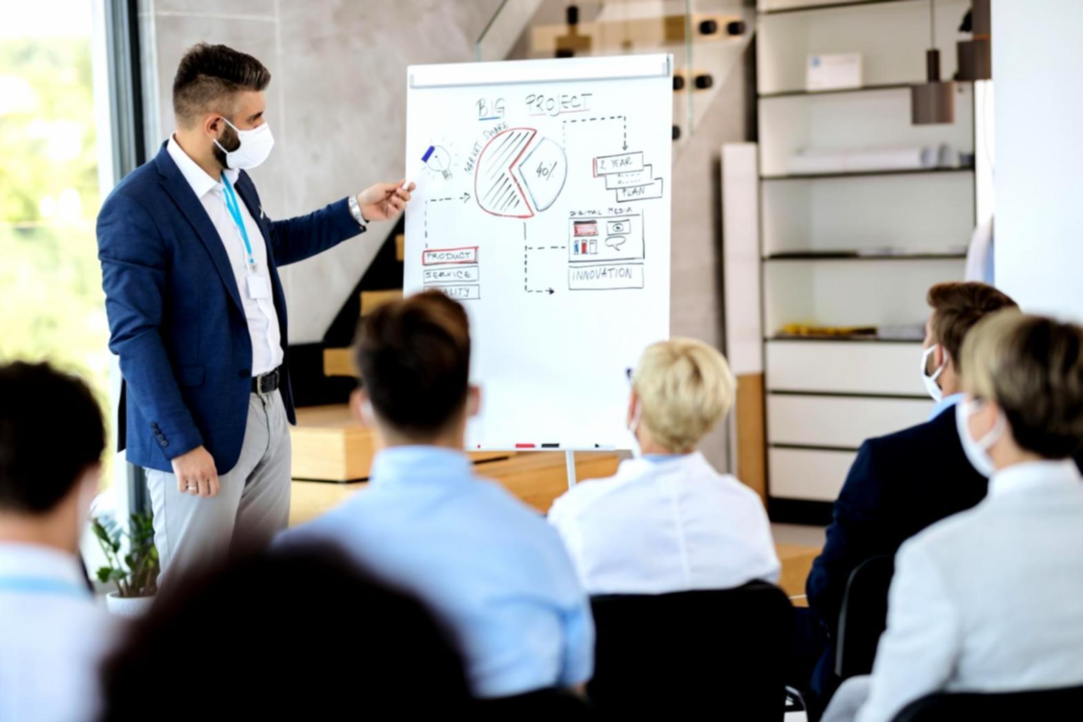 Sesiune practică de analiză financiară în cadrul programului educational