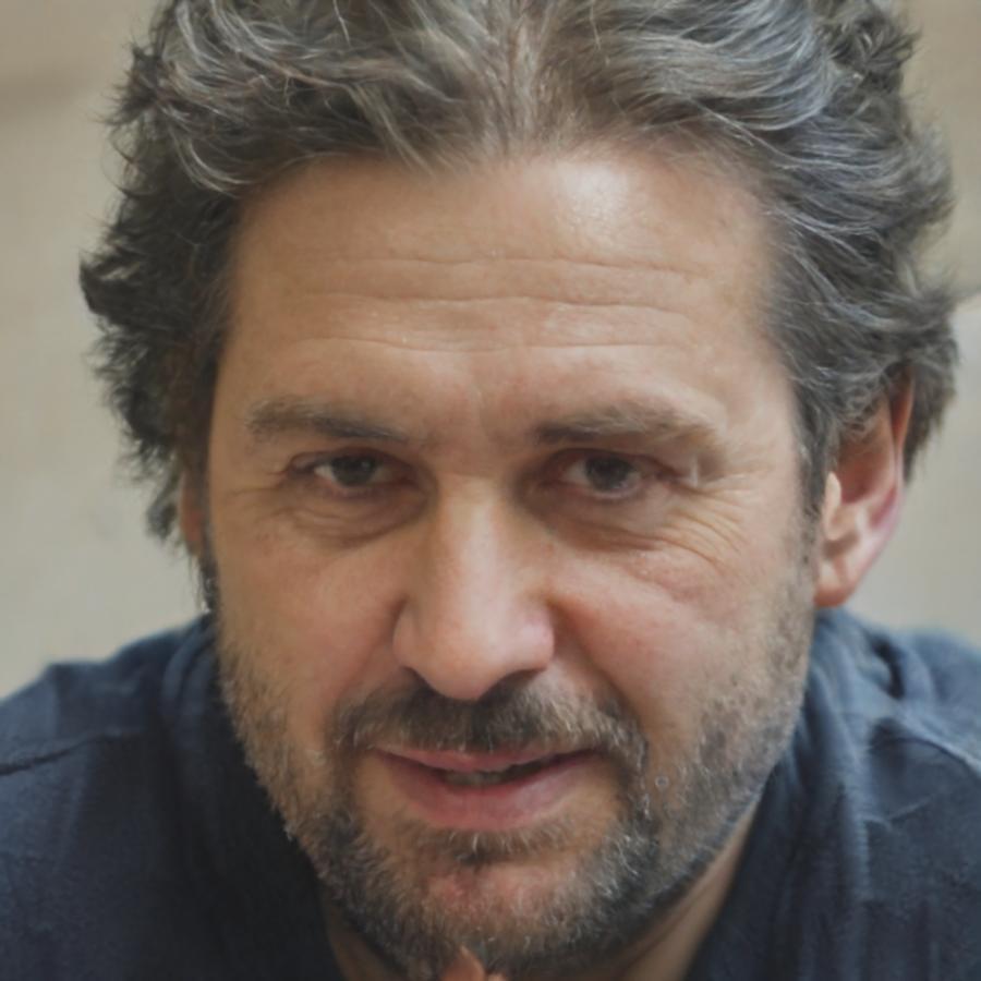 Portret consultant financiar Teodor Brăileanu